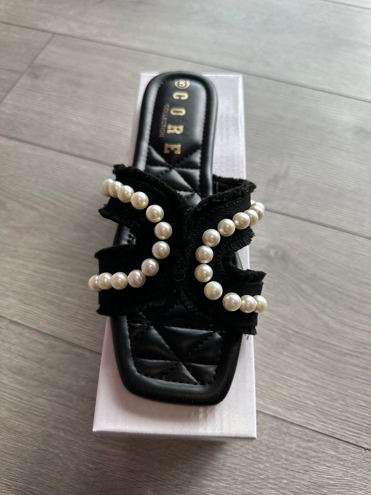 Pearl sliders