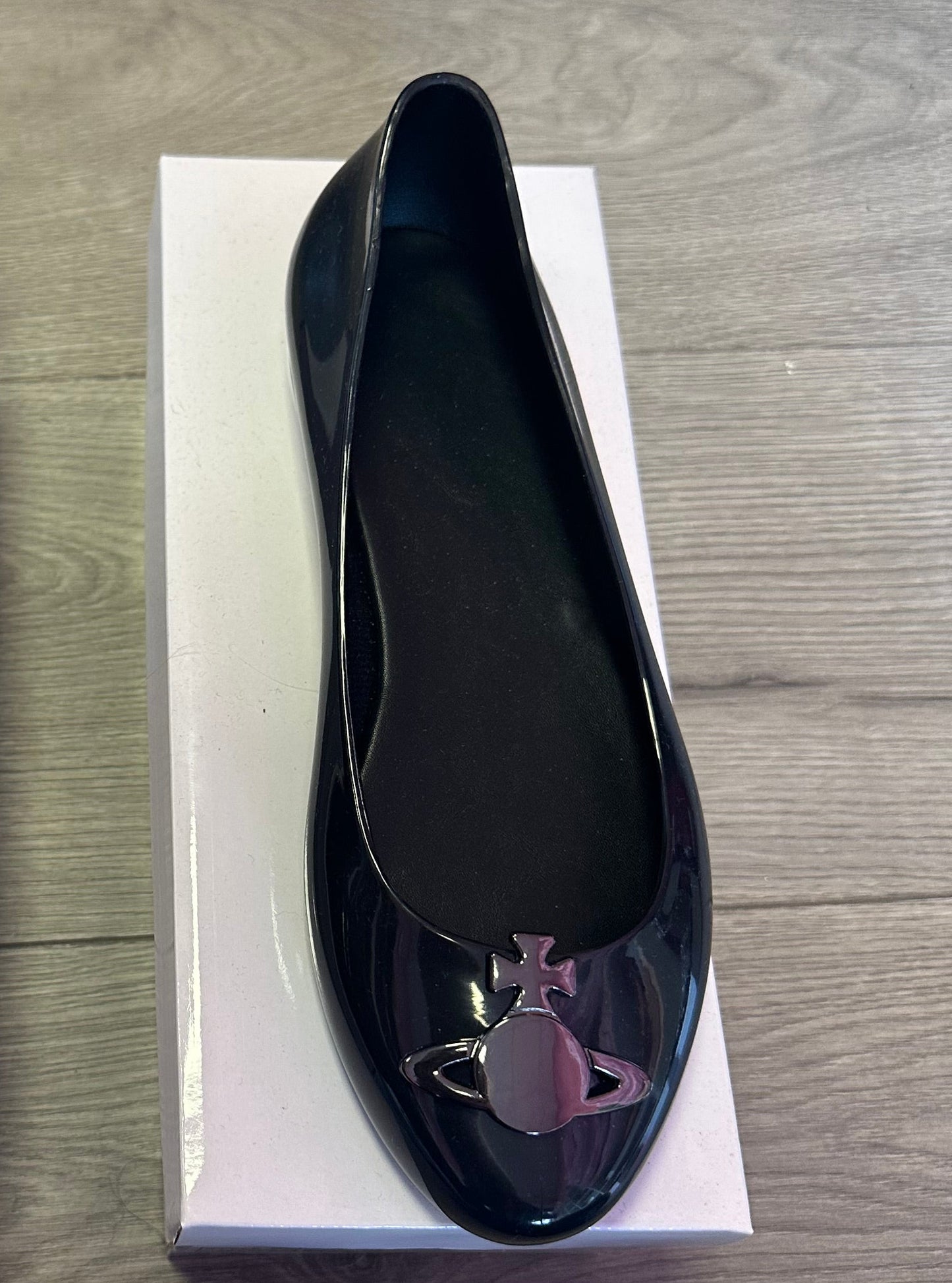 Orb shoes