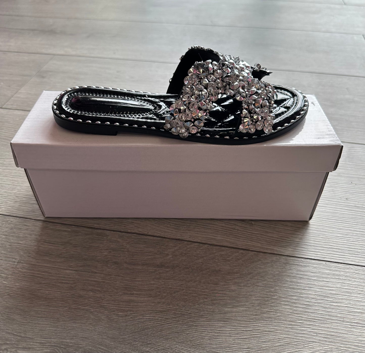 Diamanté sliders
