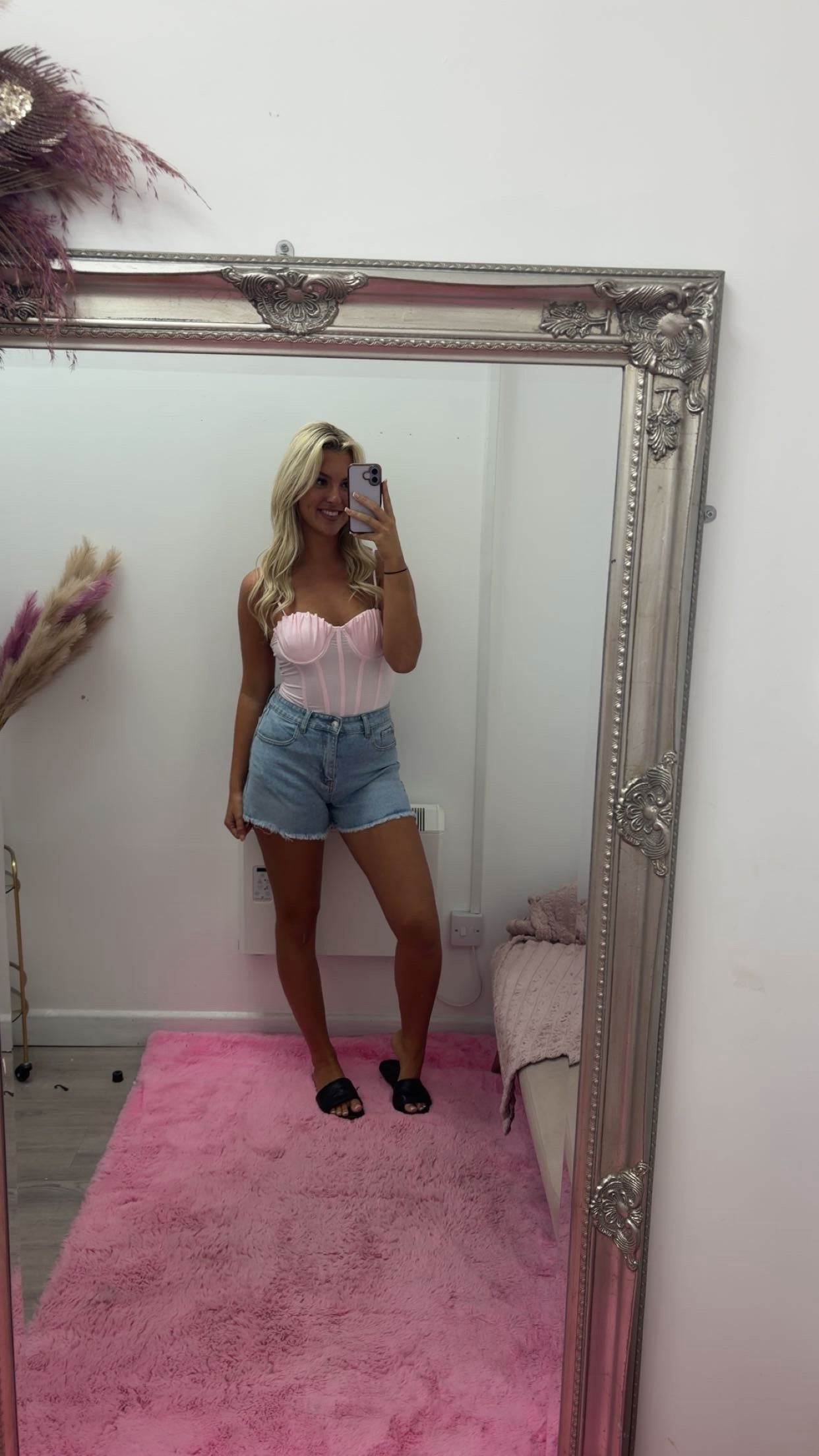 Bling pink pocket denim shorts