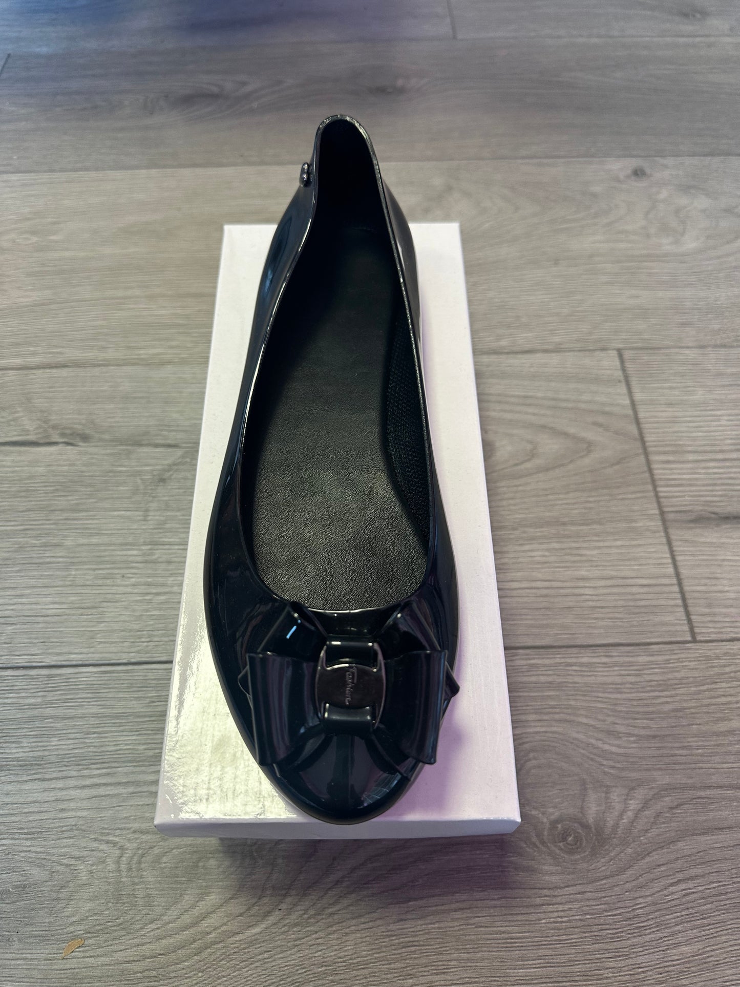 Bow shoes