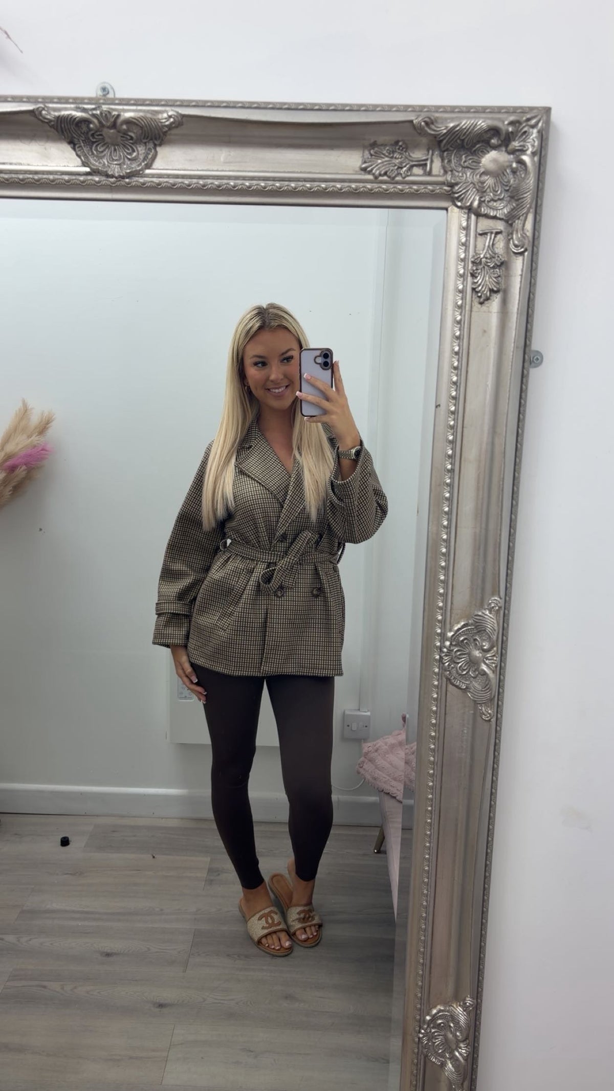 Check belted jacket