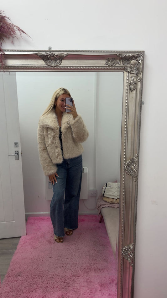 Fur collar jackets