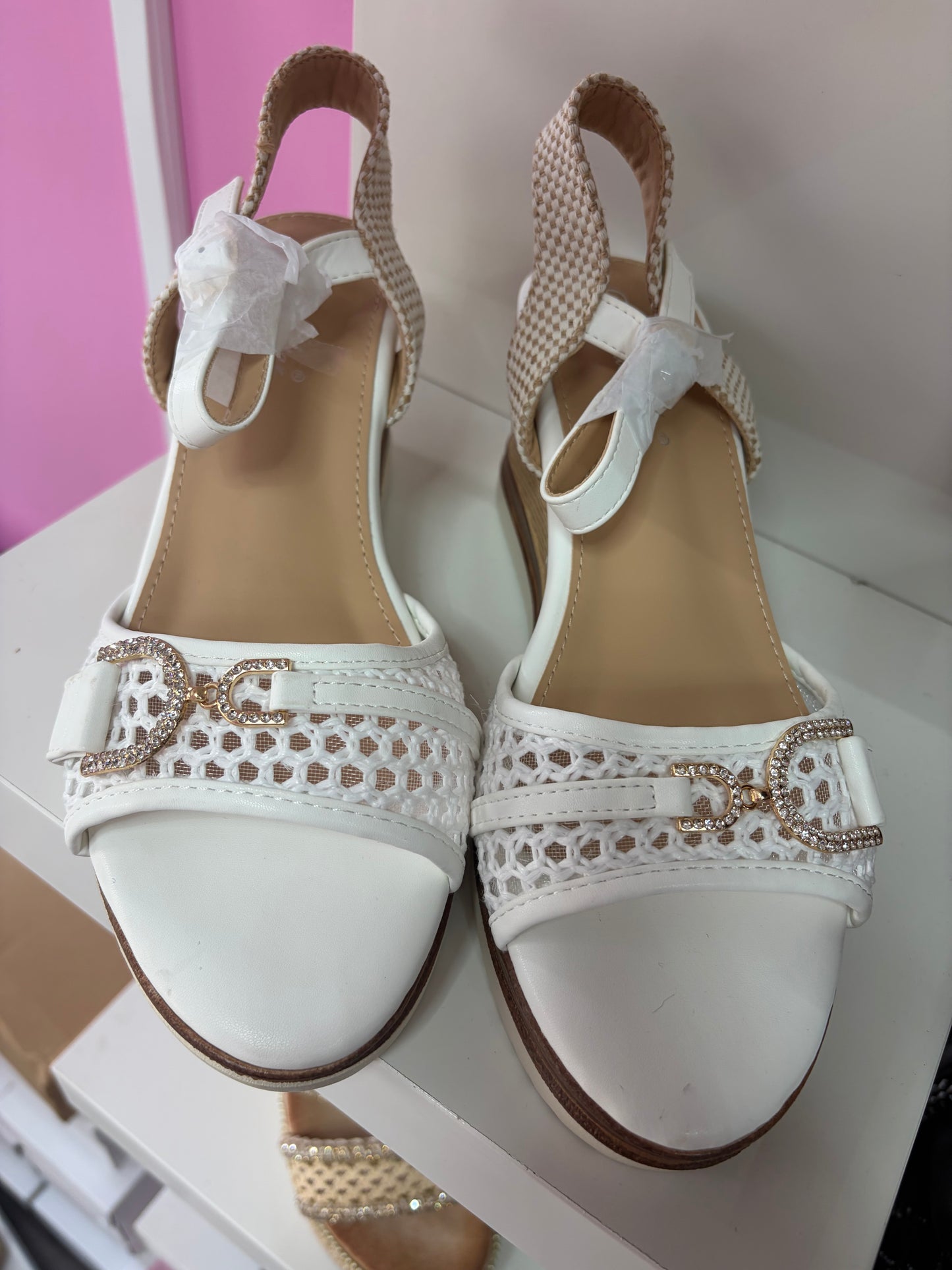 White wedges