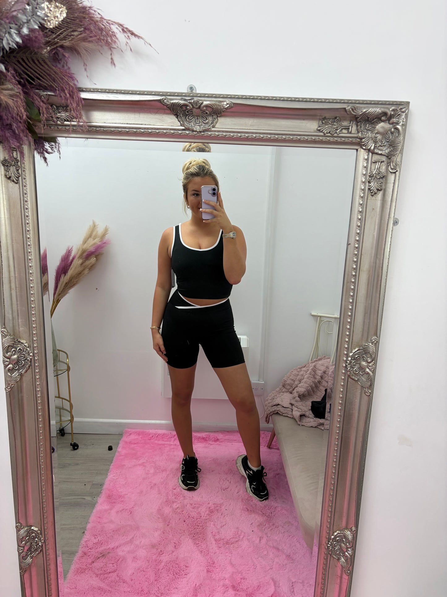 Short white rim gym sets